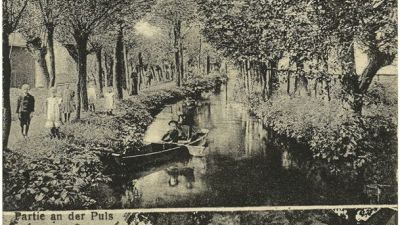 Gospoda P. Bergemanna, kanał Pulsa, widok na kościół od strony obecnej ul. Kurowskiej 1918 r.